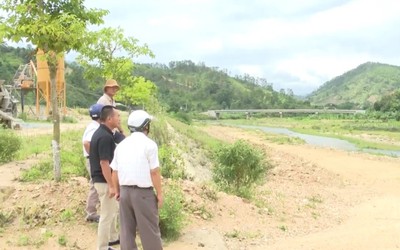 Kon Tum: Xác minh, làm rõ doanh nghiệp đổ thải lấp sông Pô Kô