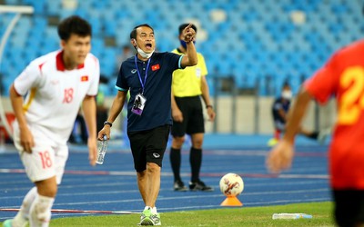 HLV Đinh Thế Nam: “U19 Việt Nam chưa tốt, chỉ 2/3 cầu thủ đạt yêu cầu”