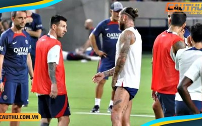 Quen chân “gạt giò”, Ramos phải ôm ấp Messi để giảng hòa