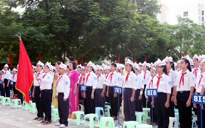 Bài thơ “Ngày tựu trường 2” của thầy giáo cấp 2 gây sốt mạng