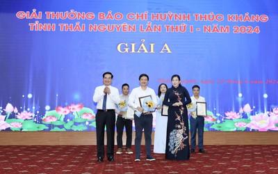 Người Đưa Tin đạt giải A giải thưởng Báo chí Huỳnh Thúc Kháng