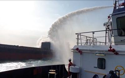 Tàu hàng phế liệu Trung Quốc bốc cháy dữ dội trên vùng biển Vũng Tàu
