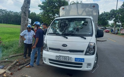 Bà Rịa-Vũng Tàu: Xe ba gác va chạm ô tô tập lái, 2 người thương vong