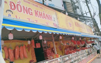 Hết Trung thu, bánh đại hạ giá, người mua vẫn chả mặn mà