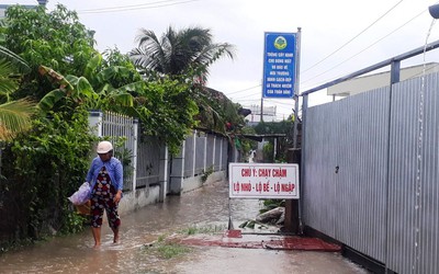 Cà Mau: Một người dân bị xã mời làm việc do tự ý gắn biển cảnh báo giao thông