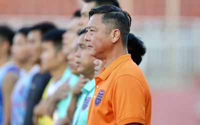 HLV Lê Huỳnh Đức: "Tôi muốn chơi tấn công, nhưng cầu thủ không muốn"