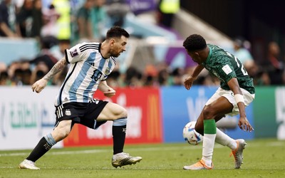 Olympic Saudi Arabia dùng cầu thủ từng thắng Messi để đấu Việt Nam