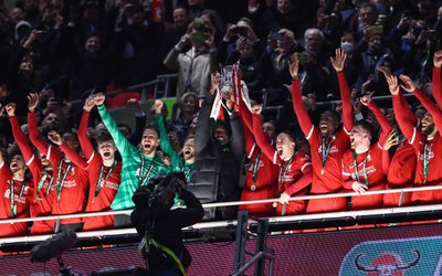 Đoạt League Cup, Liverpool qua mặt M.U