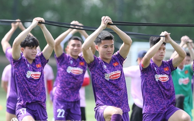 U23 Việt Nam 'đội nắng' tập luyện, quyết tâm chuẩn bị cho VCK U23 châu Á