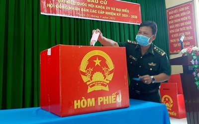 Cà Mau: Cử tri trên đảo Hòn Khoai, Hòn Chuối đi bầu cử sớm