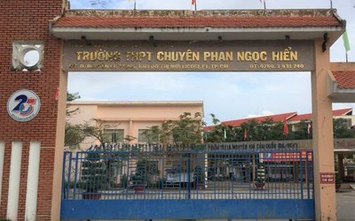 Sở GD&ĐT Cà Mau thông tin vụ học sinh ăn thức ăn quăng trong thùng rác