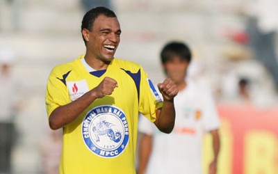 Denilson thiên tài 'ăn hại' nương tựa Hải Phòng giờ ra sao?