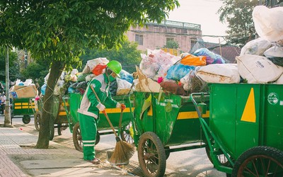 Một công ty xử lý rác ở Huế nộp gần 1 tỷ đồng do chi vượt quỹ lương