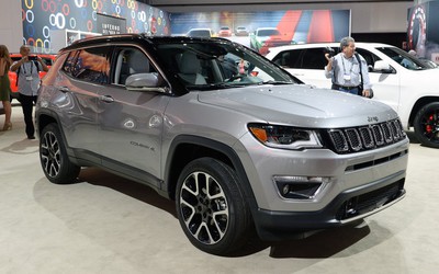 Triệu hồi 1.200 chiếc Jeep Compass do lỗi túi khí