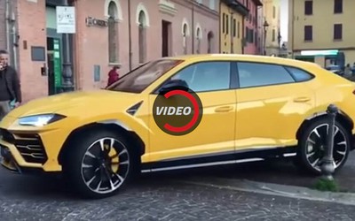 SUV Lamborghini Urus "bản sao" của Toyota C-HR TRD?