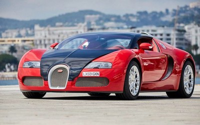 Bugatti Veyron Grand Sport cũ 8 năm vẫn bán giá 39 tỷ đồng