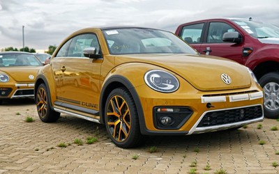 Mục sở thị 'con bọ' Volkswagen Beetle Dune 2017 đầu tiên về Việt Nam