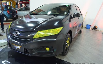 Honda City 2017 độ lạ lẫm với phong cách người dơi Batman