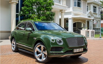 Chiếc Bentley Bentayga phiên bản Bespoke đầu tiên xuất hiện tại Việt Nam