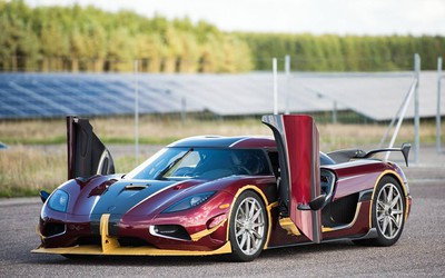 “Ông hoàng tốc độ” Bugatti Chiron bị Koenigsegg Agera RS lật đổ ngôi vương