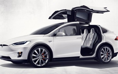 Tesla hồi xưởng gấp 11.000 Model X do lỗi ghế sau