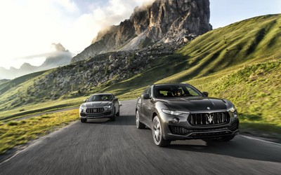 Maserati Levante S chạy xăng đến Vương quốc Anh, giá 2,1 tỷ đồng