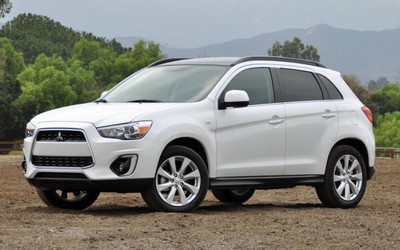 SUV Outlander và Outlander Sport bị triệu hồi do lỗi rơ le