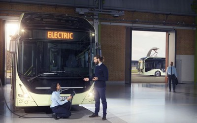 Volvo ra mắt xe buýt chạy điện mới 7900 Electric