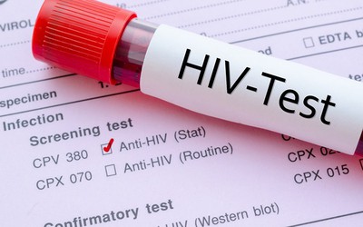 Cứu người, 3 thanh niên lo bị phơi nhiễm HIV