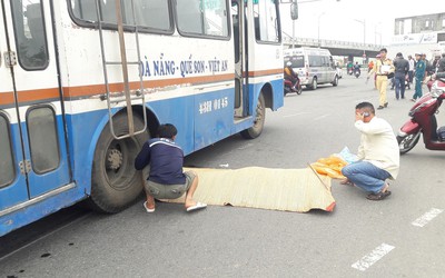 Đà Nẵng: Một người đàn ông chết thảm dưới bánh xe khách