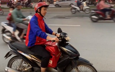 Góc khuất nghề shipper: Lương cao “ăn đứt” dân văn phòng