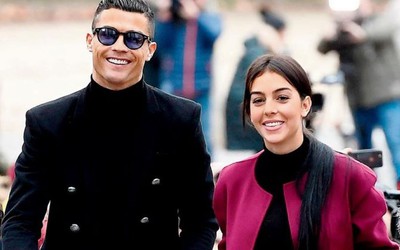 Vì sao Cristiano Ronaldo và bạn gái chưa kết hôn?