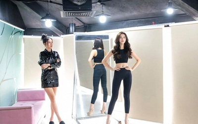 Hoa hậu Đỗ Thị Hà chia sẻ loạt ảnh tập catwalk khiến nhiều người xuýt xoa