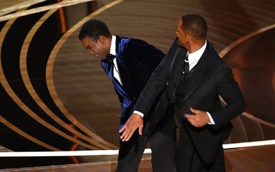 Chris Rock vớ bẫm sau khi bị Will Smith tát tại lễ trao giải Oscar