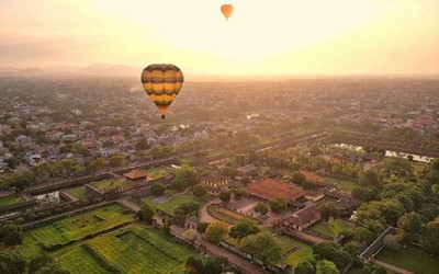 Lịch bay trải nghiệm khinh khí cầu ngắm Cố đô Huế từ bầu trời