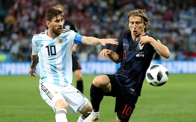 “Mèo tiên tri” và đại bàng Romeo dự đoán bất ngờ về trận Argentina và Croatia