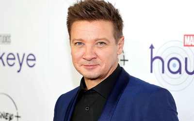 Tài tử Jeremy Renner đã phải trải qua 2 ca phẫu thuật sau tai nạn