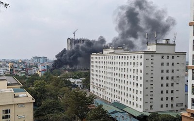 Nguyên nhân dẫn đến hai vụ khói đen bốc cao ở Hà Nội