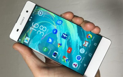 Sony gặp nguy vì 'nổ' quá mức về khả năng chống nước của Xperia