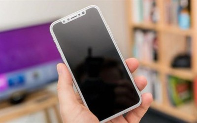 iPhone 8 "nhái" chạy iOS 11 gây sốc cộng đồng mạng