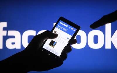 Facebook đã "tự bắn vào chân mình" trong vụ scandal dữ liệu như thế nào?