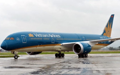 Vietnam Airlines xin lỗi vì lùi cả chuyến bay 200 người để... chờ 1 hành khách