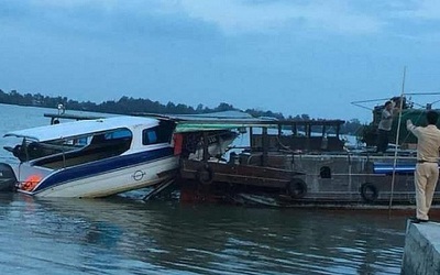 Long An: Tai nạn đường thủy giữa ca nô du lịch và ghe gỗ khiến 1 người tử vong