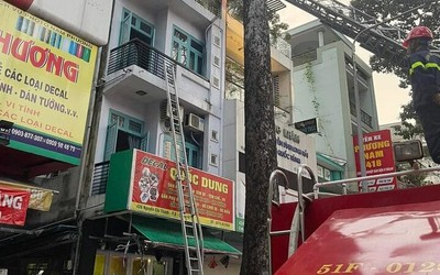 Tp.HCM: Giải cứu 6 người mắc kẹt trong đám cháy