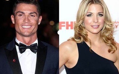 Ronaldo thích làm gì khi về nhà người đẹp Gemma Atkinson?