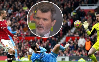 Roy Keane bó tay trước hàng thủ mơ ngủ của Man United