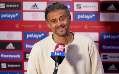 Luis Enrique nằm trong danh sách rút gọn của Man United