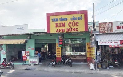 Truy tìm "đạo chích" đu dây đột nhập tiệm vàng, cuỗm nữ trang giá trị 1 tỷ đồng