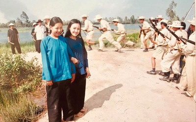 Hé lộ những bức ảnh hiếm hoi của BTV Hoài Anh khi đóng phim gần 20 năm trước