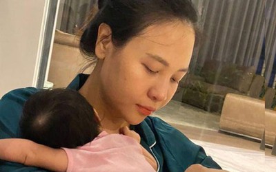 Mặt mộc gây chú ý của Đàm Thu Trang sau hơn 1 tháng làm mẹ bỉm sữa